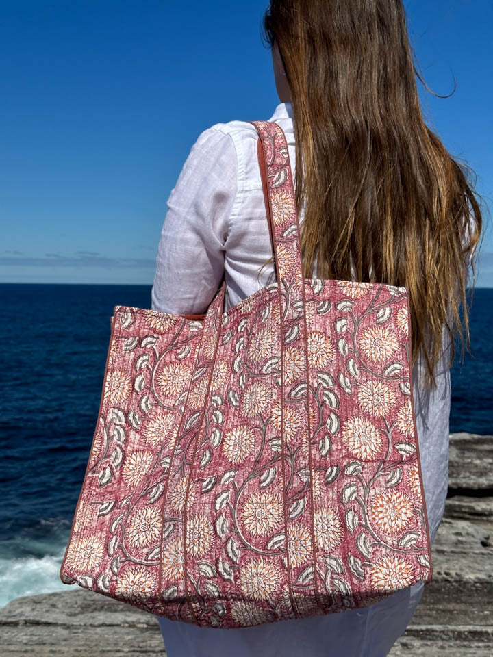 REVERSIBLE TOTE BAG