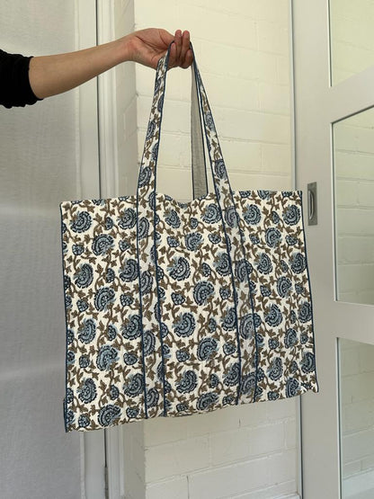 REVERSIBLE TOTE BAG