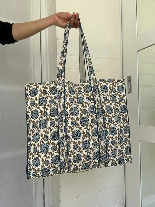 REVERSIBLE TOTE BAG